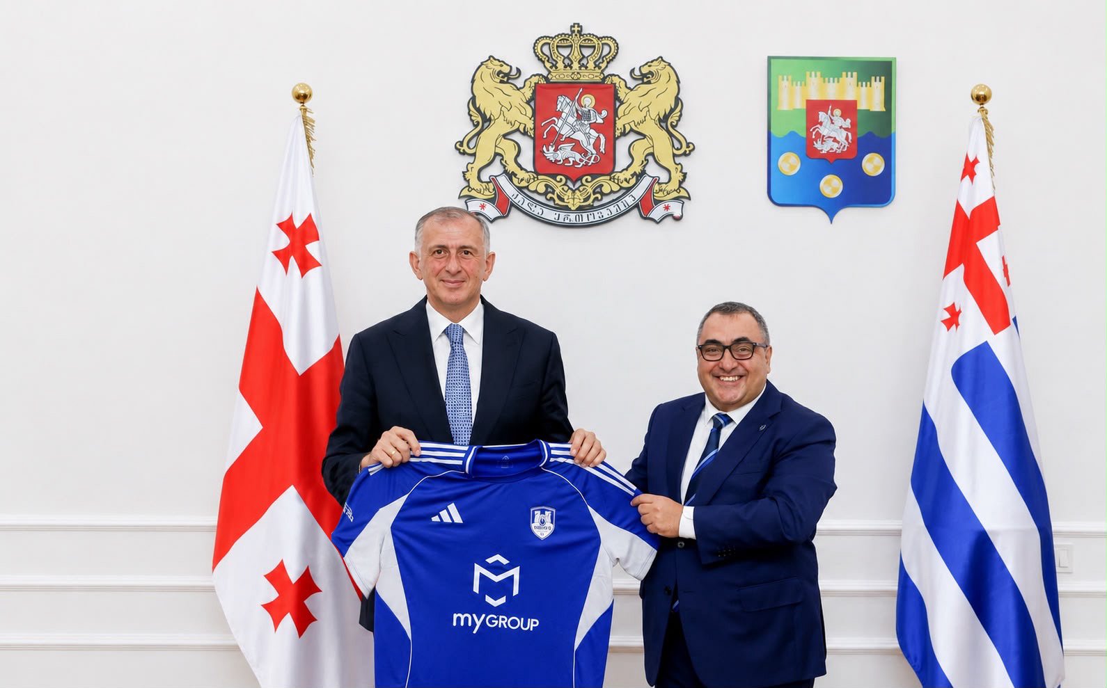 “Şəfa” FK-nın forması Acarıstanın rəsmilərinə təqdim edildi
